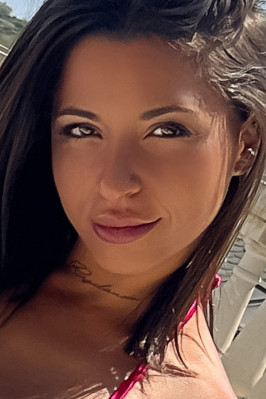 Hiba Hakimi from REALITY KINGS